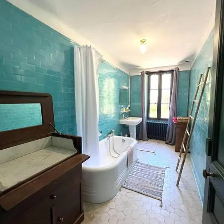 Villa Magdala-Chambre D'Hotes 5 Bed & Breakfast