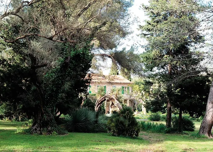 Villa Magdala-Chambre D'Hotes 5 3* Hyères