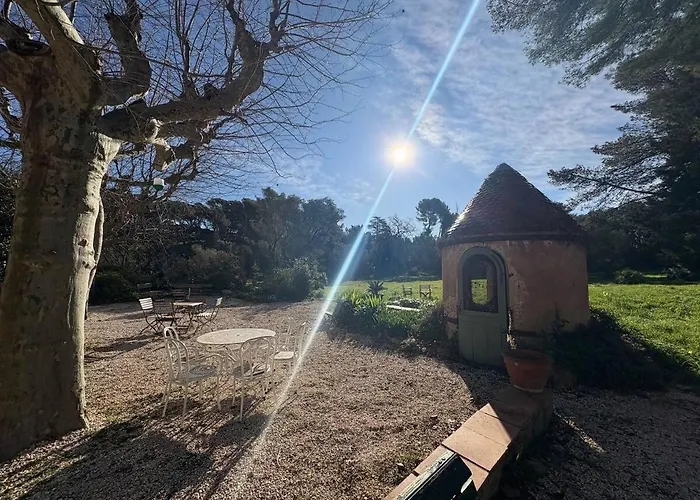 Villa Magdala-Chambre D'Hotes 5 3* Hyères