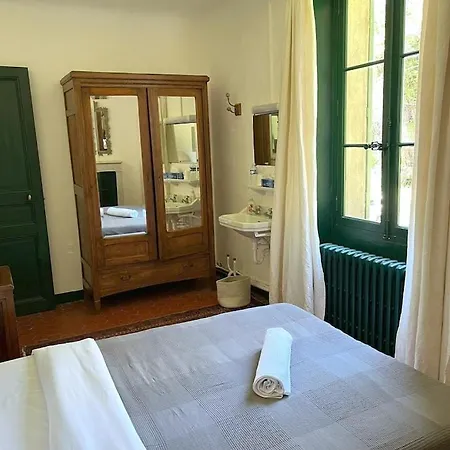 Villa Magdala-Chambre D'Hotes 5 ベッド・アンド・ブレックファスト イエール